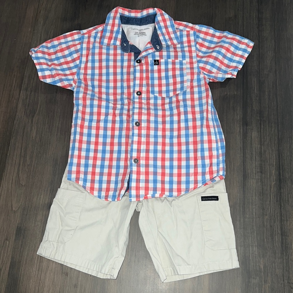 Boys Calvin Klein Jeans Short Sleeve Button-Up and Shorts Size 5 Red-White-Blue